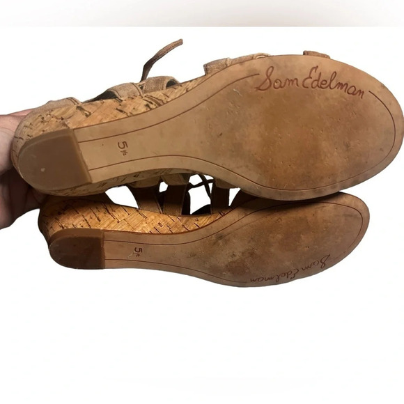 Excellent condition size 5.5 Sam Edelman gladiator sandals- zip heel for ease - Picture 6 of 7